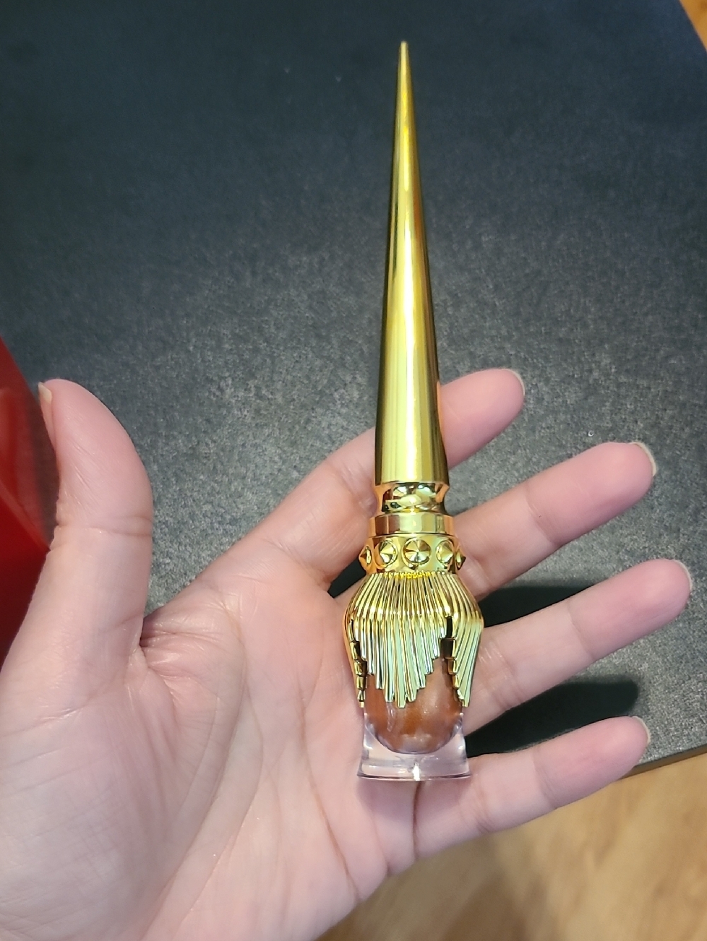 Christian Louboutin Authentic Eye Shadow- Shade: Topaz 590 - Picture 3 of 7
